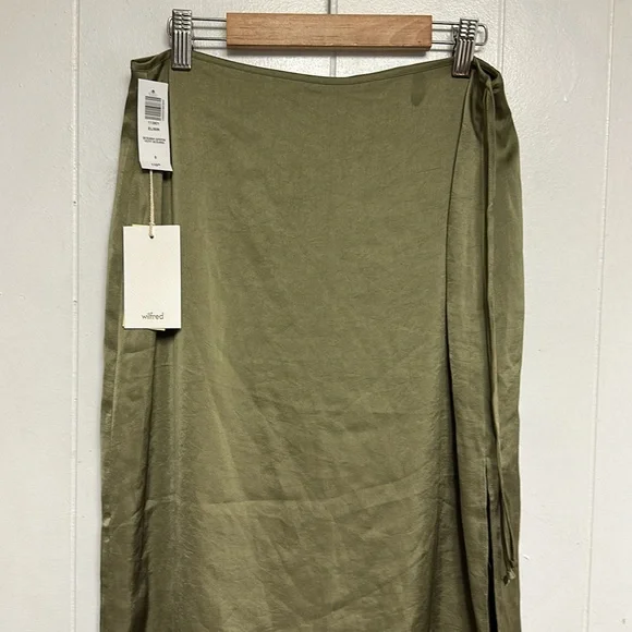 Aritzia Wilfred Elixir Satin Skirt In Bosana Green Vert Bosana Side Slit Size 6 - Picture 2 of 9